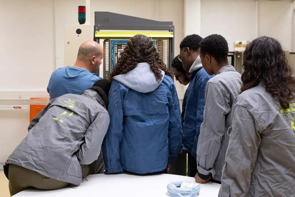Bac_pro_MELEC_Lycee_Louis_Armand_Paris_0007