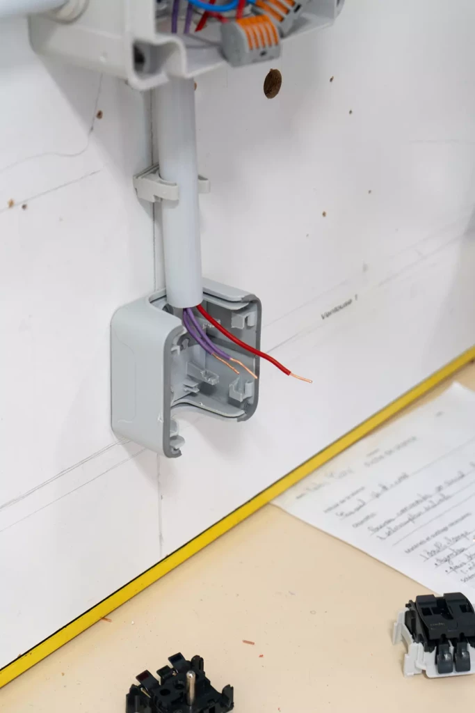 CAP_Electricien_Lycee_Louis_Armand_Paris_0002