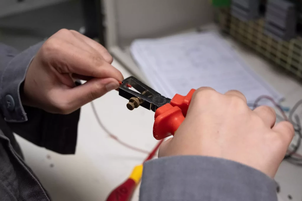 CAP_Electricien_Lycee_Louis_Armand_Paris_0006